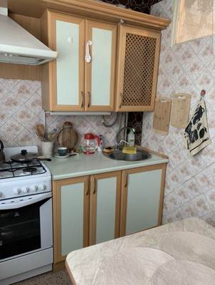Продам трехкомнатную (3-комн.) квартиру, Строительная ул, 3, Саки г