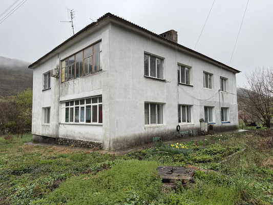 Продам трехкомнатную (3-комн.) квартиру, Речная ул, 7Б, Баланово с