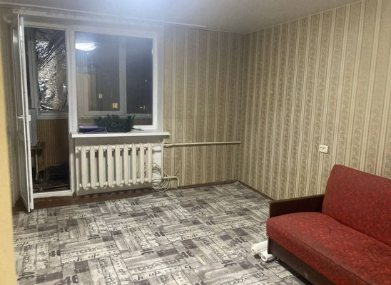 Продам трехкомнатную (3-комн.) квартиру, Батурина ул, 44, Симферополь г