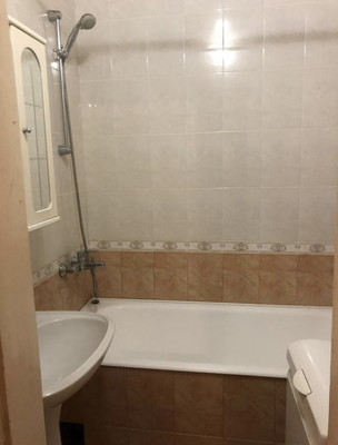 Продам трехкомнатную (3-комн.) квартиру, Декабристов ул, 14, Симферополь г
