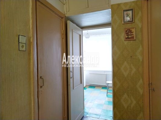 Продам однокомнатную (1-комн.) квартиру, Краснопутиловская ул, 64, Санкт-Петербург г