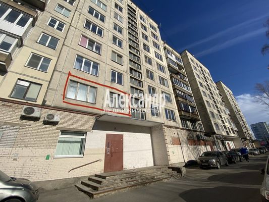 Продам однокомнатную (1-комн.) квартиру, Большевиков пр-кт, 19, Санкт-Петербург г