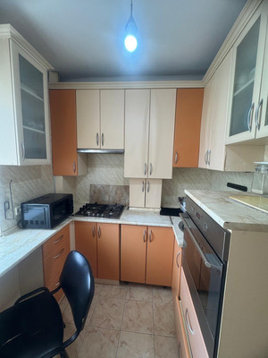 Продам трехкомнатную (3-комн.) квартиру, Дорожная ул, 9, Мирное с