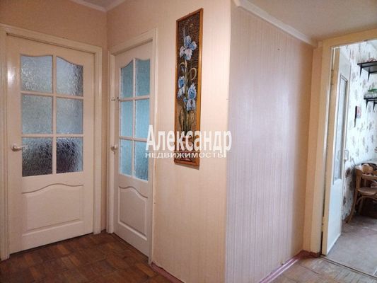 Продам двухкомнатную (2-комн.) квартиру, Кингисеппское ш, 8, Красное Село г