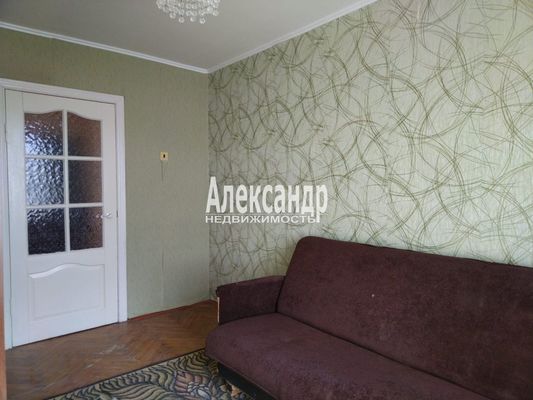 Продам двухкомнатную (2-комн.) квартиру, Кингисеппское ш, 8, Красное Село г