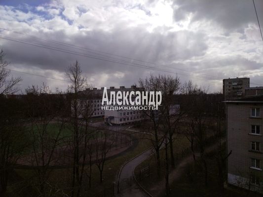 Продам двухкомнатную (2-комн.) квартиру, Кингисеппское ш, 8, Красное Село г