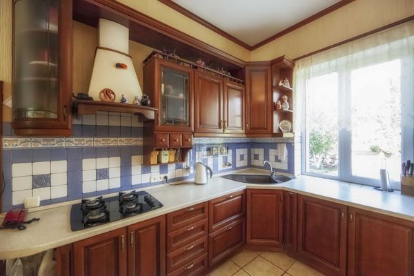 Продам дом, Ковыльная ул, 2а, Симферополь г, 0 км от города
