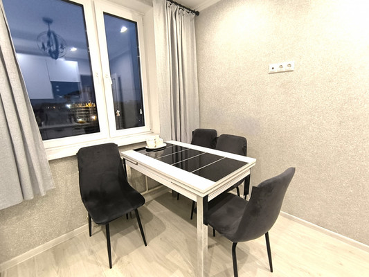 Продам двухкомнатную (2-комн.) квартиру, Колхозная ул, 20, Услонь д