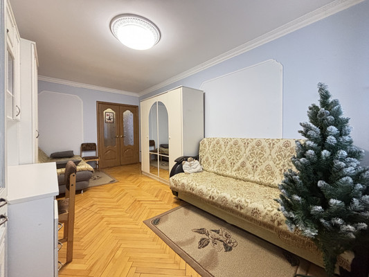 Продам двухкомнатную (2-комн.) квартиру, 2 Таманской Дивизии ул, 424, Нальчик г