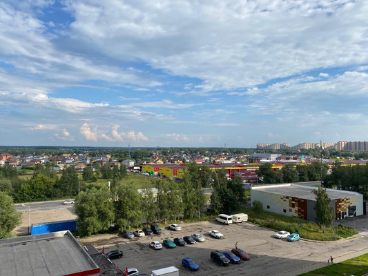 Продам трехкомнатную (3-комн.) квартиру, Молодежная ул, 27, Речицы с
