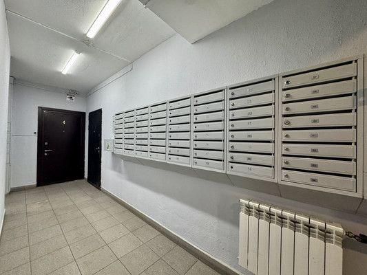 Продам трехкомнатную (3-комн.) квартиру, Молодежная ул, 27, Речицы с