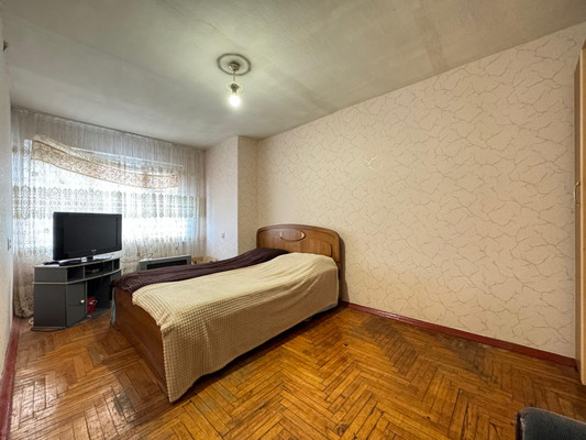 Продам однокомнатную (1-комн.) квартиру, Ашурова ул, 20, Нальчик г