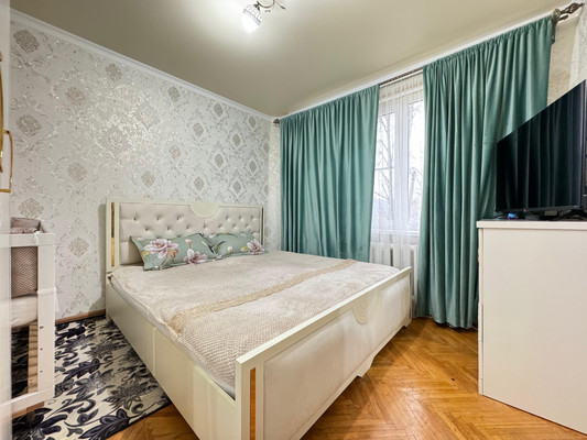 Продам трехкомнатную (3-комн.) квартиру, Ингушская ул, 19, Нальчик г