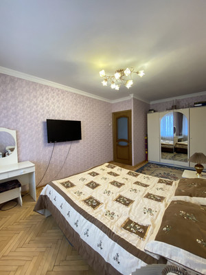 Продам двухкомнатную (2-комн.) квартиру, Калмыкова ул, 229к2, Нальчик г