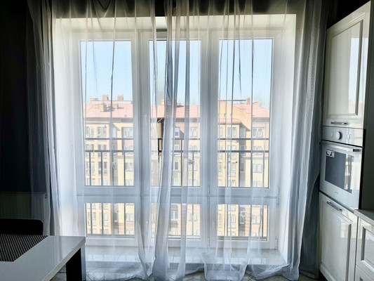 Продам двухкомнатную (2-комн.) квартиру, Шахматная ул, 2, Калининград г