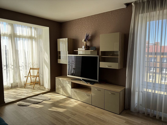 Продам двухкомнатную (2-комн.) квартиру, Шахматная ул, 2, Калининград г