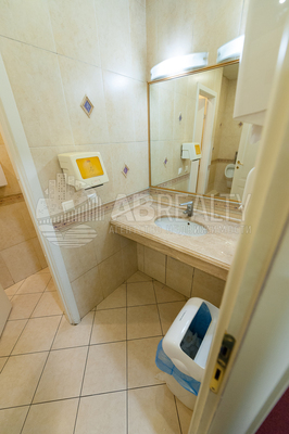 Продам офисное помещение 1 099,6 м2, Ильинка ул, 4, Москва г