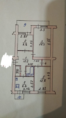 Продам трехкомнатную (3-комн.) квартиру, Николаевская ул, 4, Симферополь г