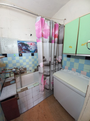Продам двухкомнатную (2-комн.) квартиру, Железнодорожная ул, 9, Ягодный п