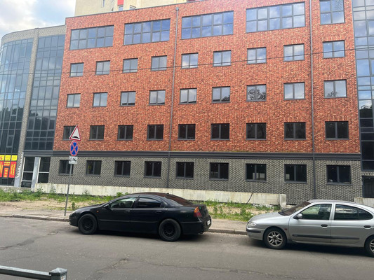 Продам коммерческое помещение 6 911,2 м2, Б.Хмельницкого ул, 52, Калининград г