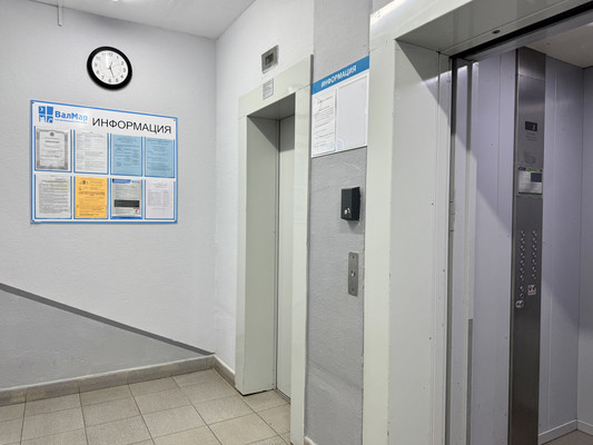 Продам трехкомнатную (3-комн.) квартиру, Молодежная ул, 27, Речицы с