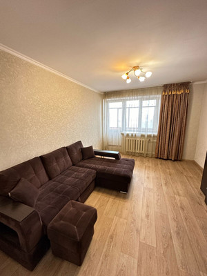 Продам двухкомнатную (2-комн.) квартиру, Амирхана Еники ул, 2/53, Казань г