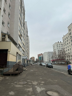 Продам двухкомнатную (2-комн.) квартиру, Амирхана Еники ул, 2/53, Казань г