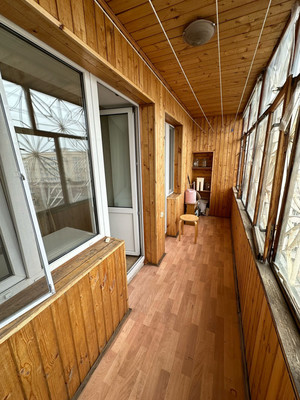 Продам двухкомнатную (2-комн.) квартиру, Амирхана Еники ул, 2/53, Казань г