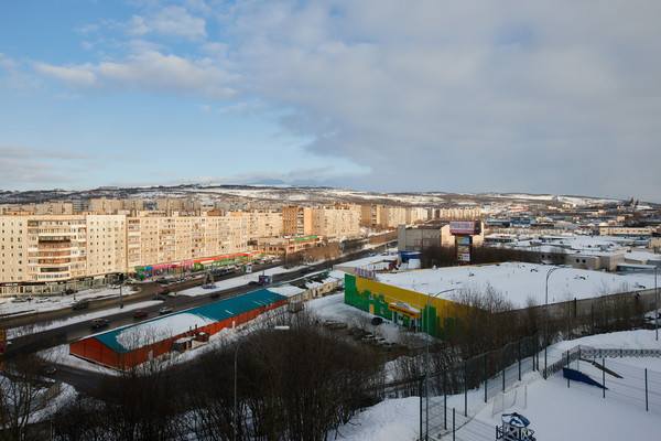 Продам трехкомнатную (3-комн.) квартиру, Кольский пр-кт, 49, Мурманск г