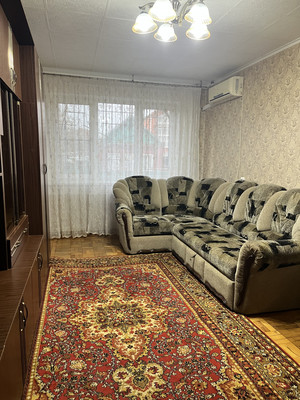 Продам трехкомнатную (3-комн.) квартиру, Путевая ул, 66, Краснодар г