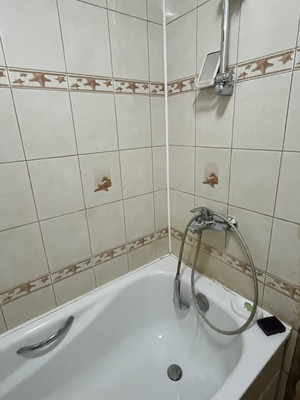 Продам трехкомнатную (3-комн.) квартиру, Путевая ул, 66, Краснодар г