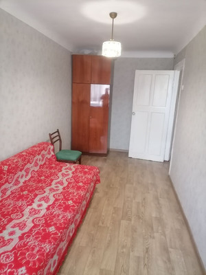 Продам двухкомнатную (2-комн.) квартиру, Яблочкова ул, 15, Грэсовский пгт