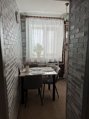 Продам трехкомнатную (3-комн.) квартиру, Строительная ул, 3, Саки г