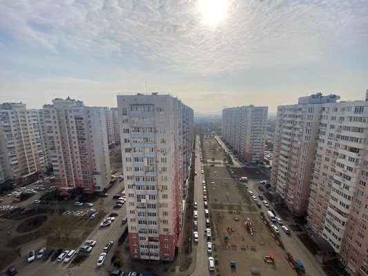 Продам однокомнатную (1-комн.) квартиру, им. Александра Покрышкина ул, 2к2, Краснодар г