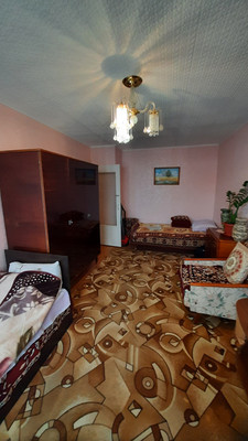 Продам однокомнатную (1-комн.) квартиру, Интернациональная ул, 30, Саки г