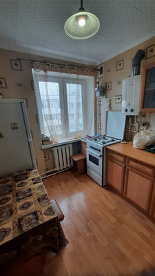 Продам однокомнатную (1-комн.) квартиру, Интернациональная ул, 30, Саки г
