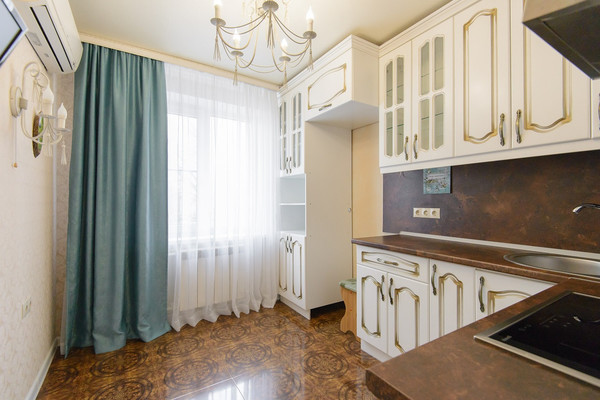 Продам двухкомнатную (2-комн.) квартиру, Северный массив мкр, 10, Батайск г