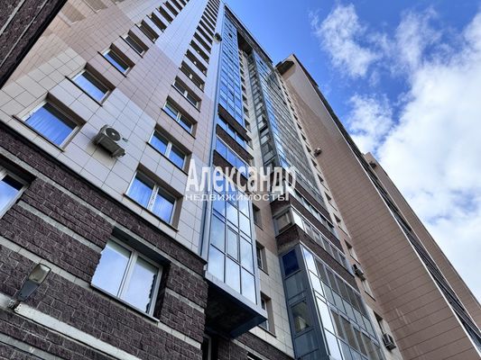 Продам трехкомнатную (3-комн.) квартиру, Гжатская ул, 22к3, Санкт-Петербург г