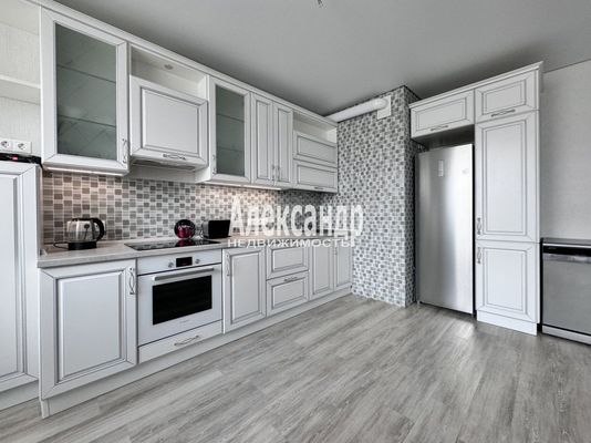 Продам трехкомнатную (3-комн.) квартиру, Гжатская ул, 22к3, Санкт-Петербург г