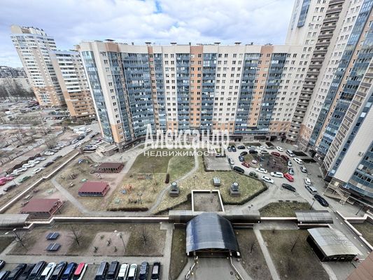 Продам трехкомнатную (3-комн.) квартиру, Гжатская ул, 22к3, Санкт-Петербург г