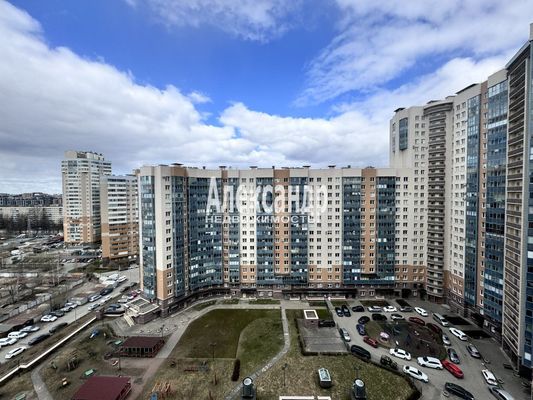 Продам трехкомнатную (3-комн.) квартиру, Гжатская ул, 22к3, Санкт-Петербург г
