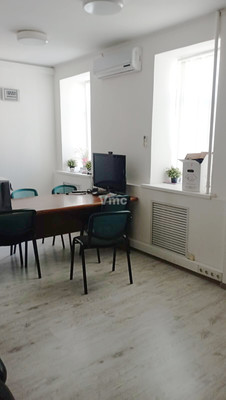 Сдам офисное помещение 100 м2, Большой Казённый пер, 1/2, Москва г
