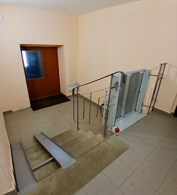 Продам однокомнатную (1-комн.) квартиру, Интернатская ул, 2, Семеновка с