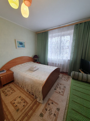 Продам двухкомнатную (2-комн.) квартиру, Строителей пр-кт, 11а, Волгодонск г