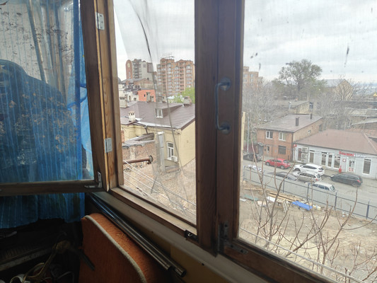 Продам комнату в 5-комн. квартире, Обороны ул, 58, Ростов-на-Дону г