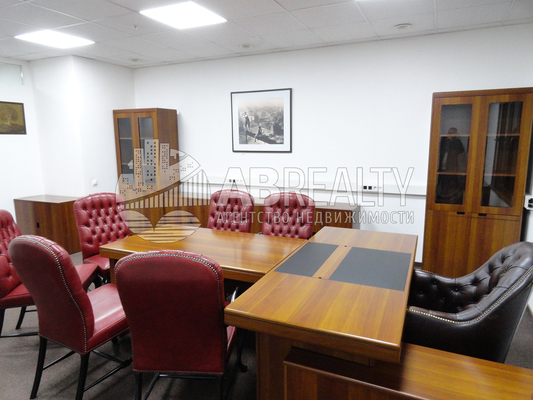 Продам офисное помещение 2 516 м2, Ильинка ул, 4, Москва г