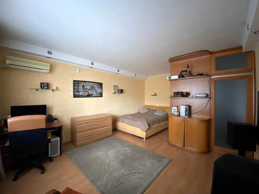 Продам однокомнатную (1-комн.) квартиру, Академика Челомея ул, 8к2, Москва г