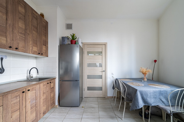 Продам трехкомнатную (3-комн.) квартиру, Береговой проезд, 1А, Москва г