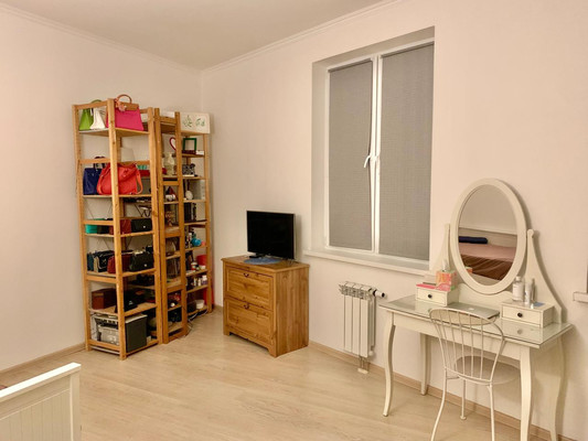 Продам трехкомнатную (3-комн.) квартиру, Береговой проезд, 1А, Москва г
