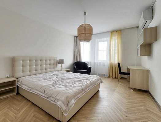 Продам трехкомнатную (3-комн.) квартиру, Березовая ул, 1к1, Рязань г